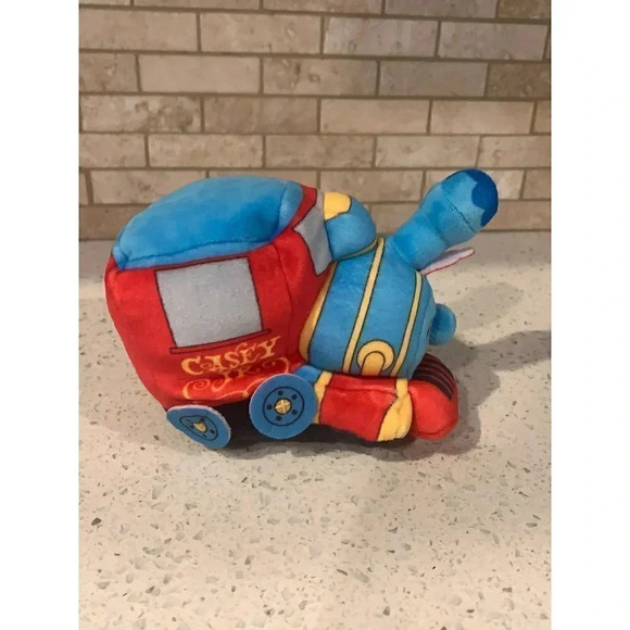 Disney Parks Wishables Mystery Dumbo The Flying Elephant Mini Plush b5 - Picture 2 of 5